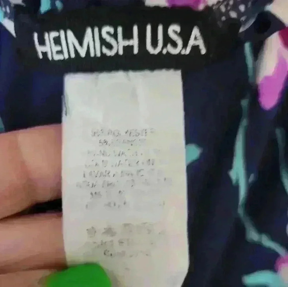 Hemish USA off the shoulder navy floral blouse. Size large poly/spandex blend - Picture 4 of 4